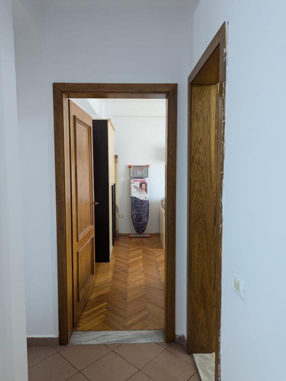 Jepet apartament 2+1+2 tek ish Garda 