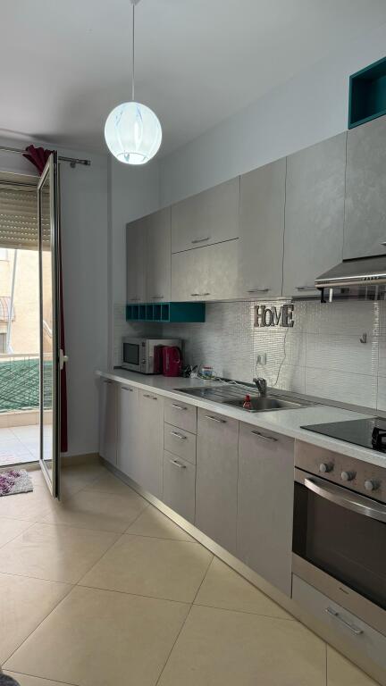 For rent 2+1+2 on Peti Street, Dry Lake.