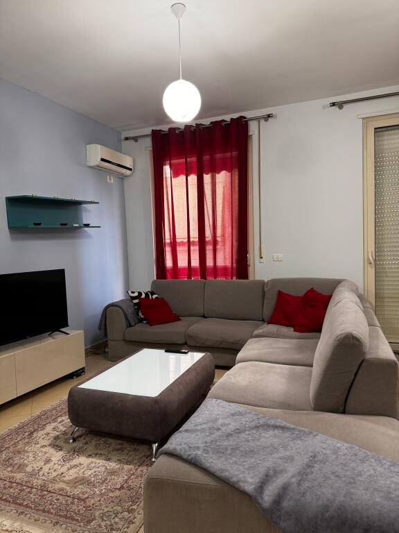 For rent 2+1+2 on Peti Street, Dry Lake.