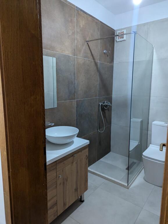 Jepet apartament 2+1+2 tek ish Garda 