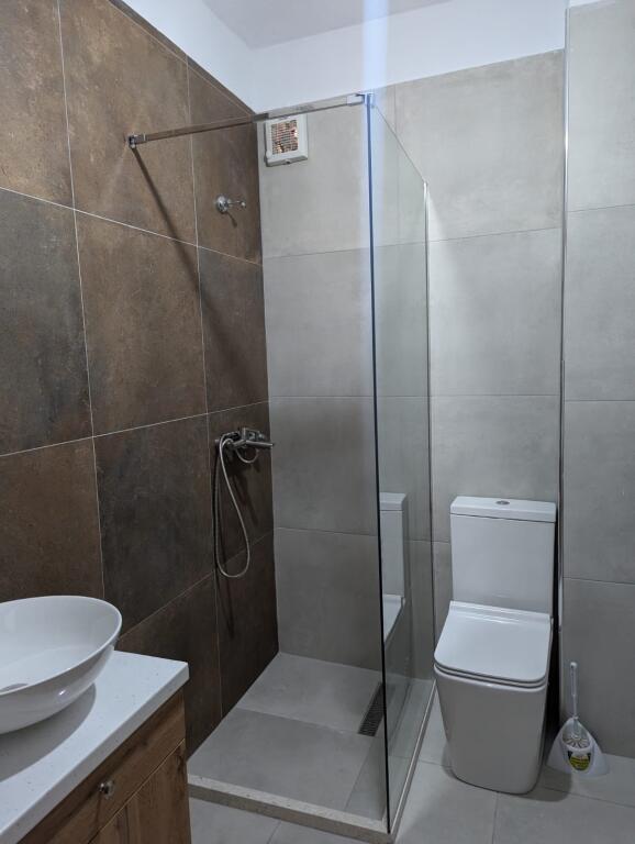 Jepet apartament 2+1+2 tek ish Garda 