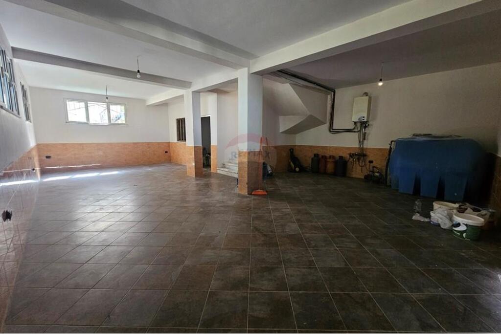Jepet me qira vilë ne Selitë, Tiranë