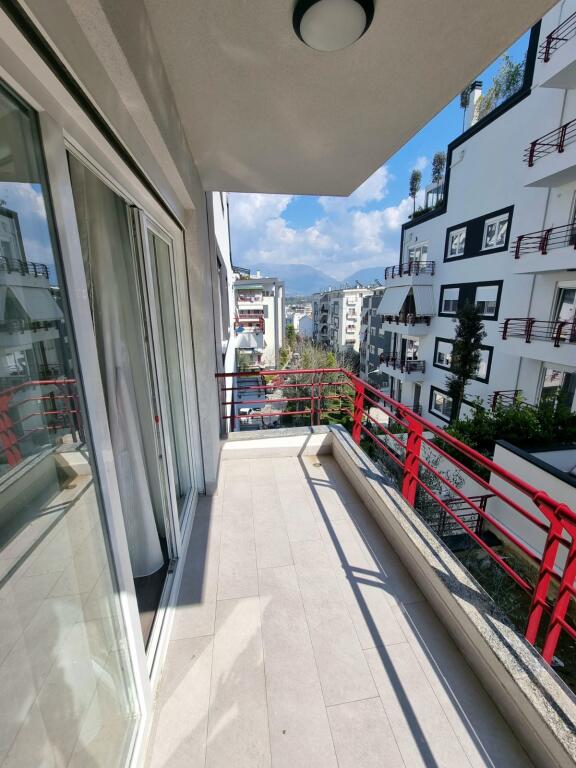 For sale: 2+1 apartment on the FZ side, 90m2.