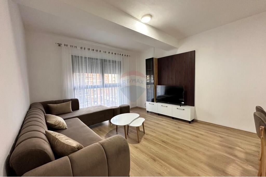 2+1+2 Apartment + Parking for rent