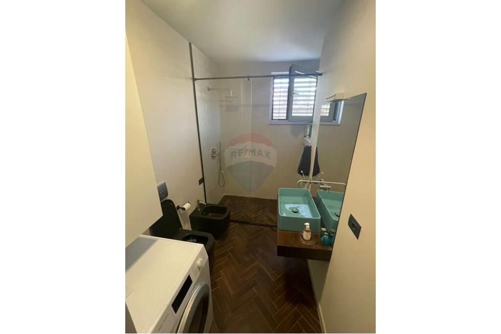 3 +1 for rent near Dinamo Stadium +2 parking spaces