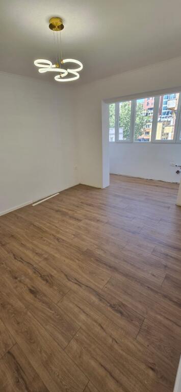 🏢Kavaja Street, near Polyclinic No. 9, a 2+1 apartment is for sale for €169,000.