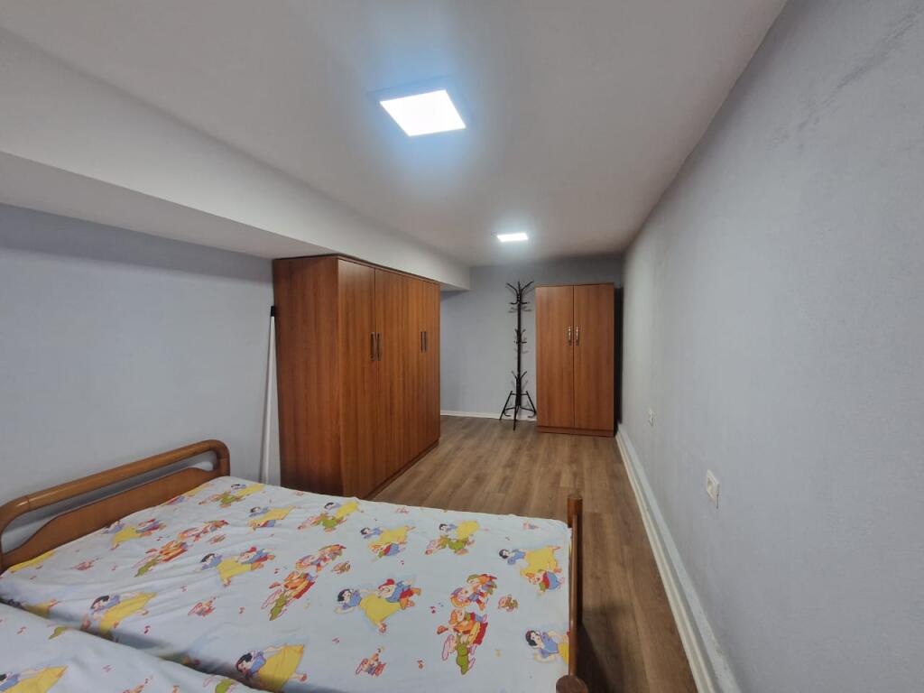 Apartment 2+1+2 for sale near the Red School.