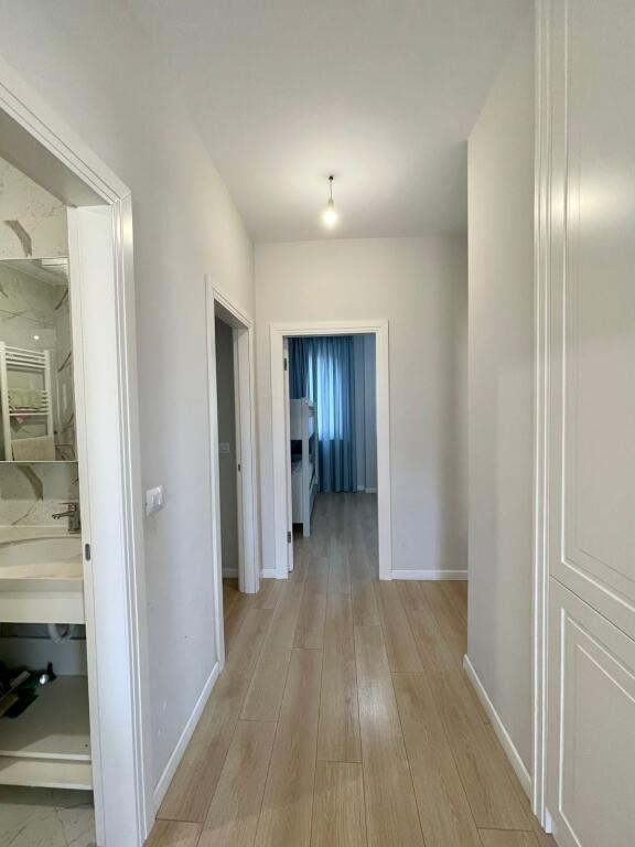 3+1, furnished, with parking, 900 euros