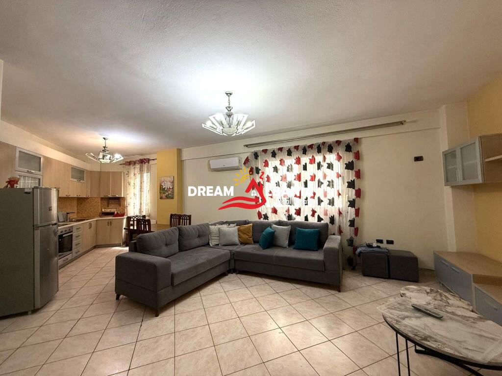 Apartament/Zyre 2+1+2 me qera ne Bllok tek Garda (ID 42215206)