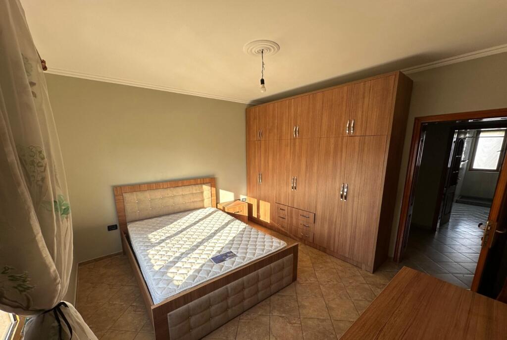 A 2+1 apartment is for rent, Zogu i Zi near Er Petrol or behind the Vizion Plus Complex for 470,000 lek.