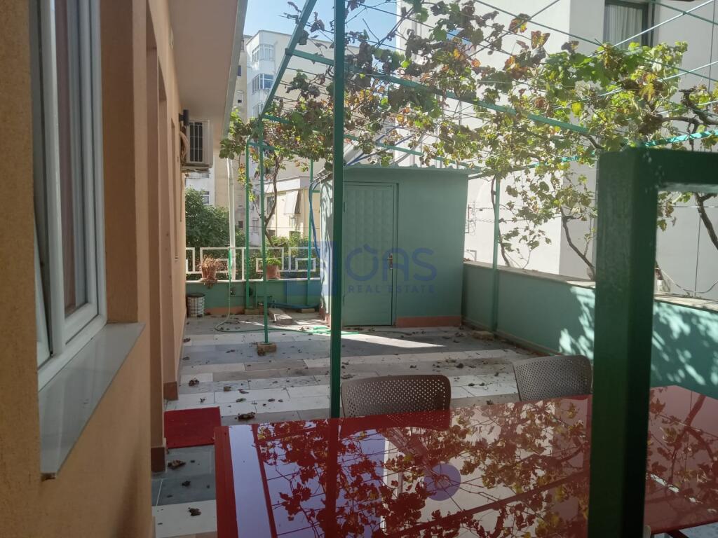 A 2+1 apartment is for rent in Myslym Shyr650.