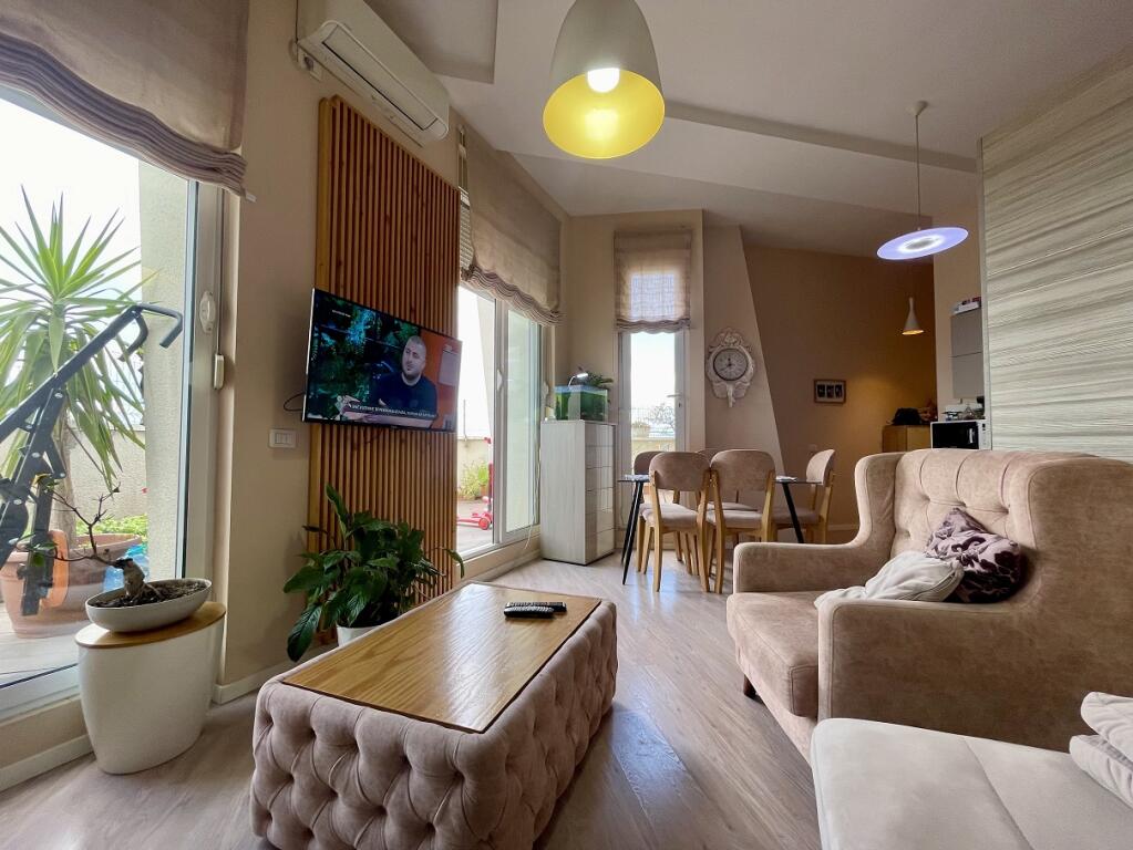 SHITET apartament 3+1 tek “KONTAKT” tek "REPORT TV"