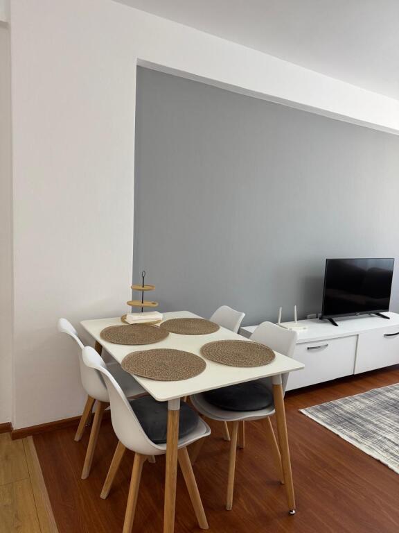 Affittasi appartamento 2+1, via Ndre Mjeda Complesso Star 600 euro.
