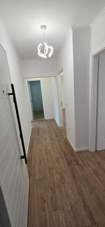 🏢Kavaja Street, near Polyclinic No. 9, a 2+1 apartment is for sale for €169,000.