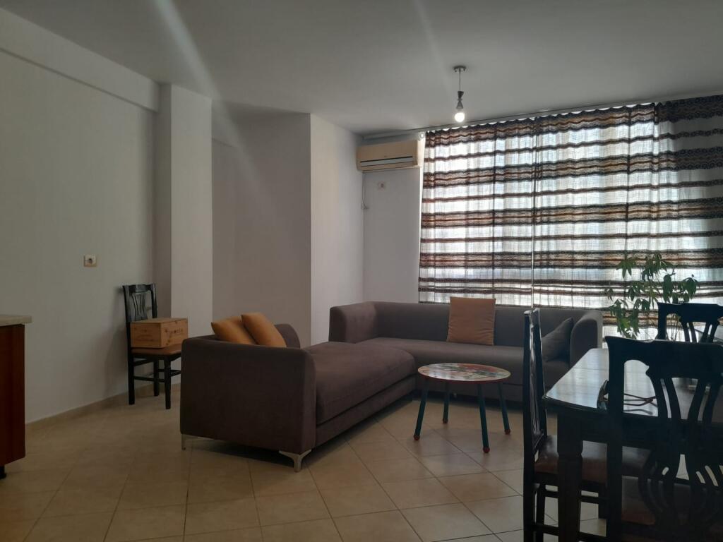 Jepet Apartament 2+1 me qira, Don Bosko 