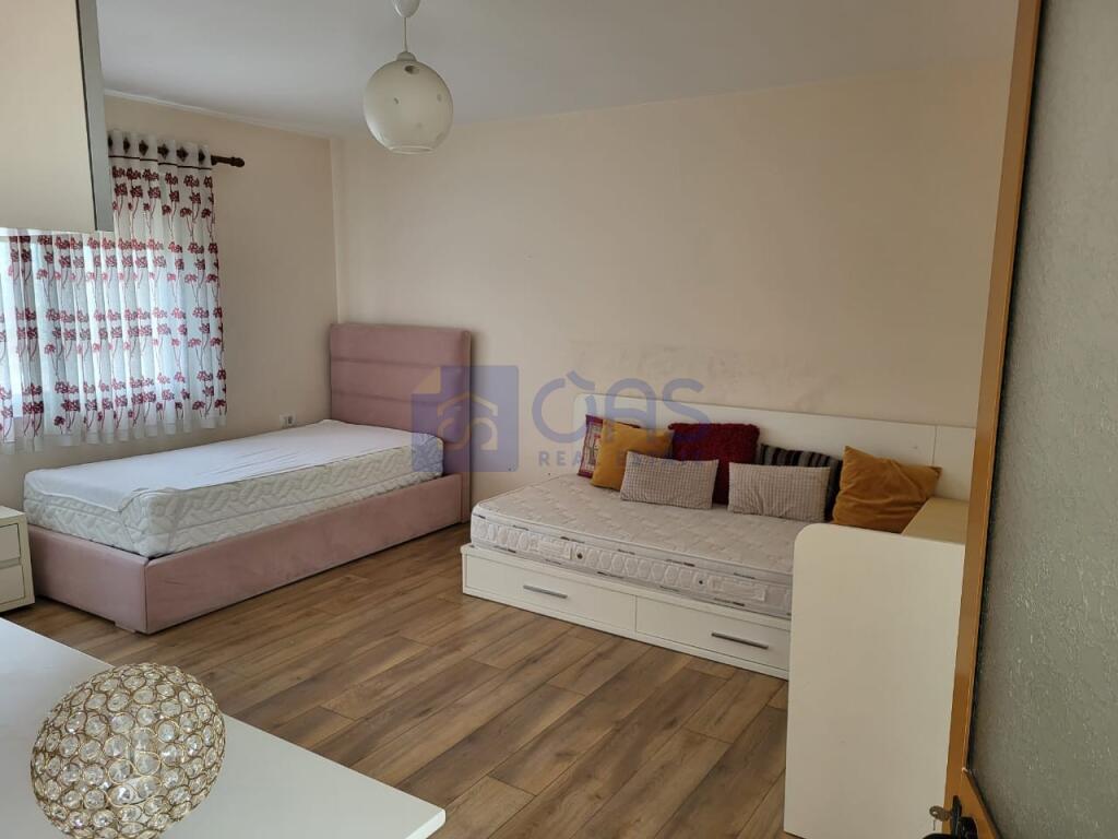 A 2+1 apartment is for rent in Selvia.