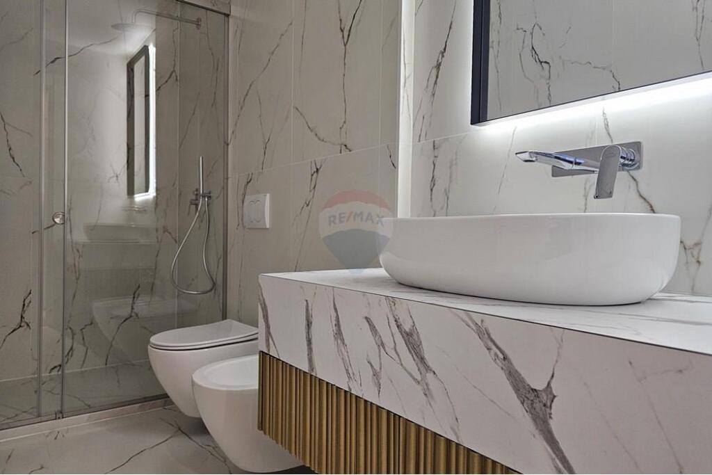 Apartament - Për Qira - Shallvaret, Tiranë