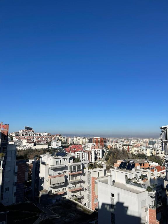 3+1, furnished, with parking, 900 euros