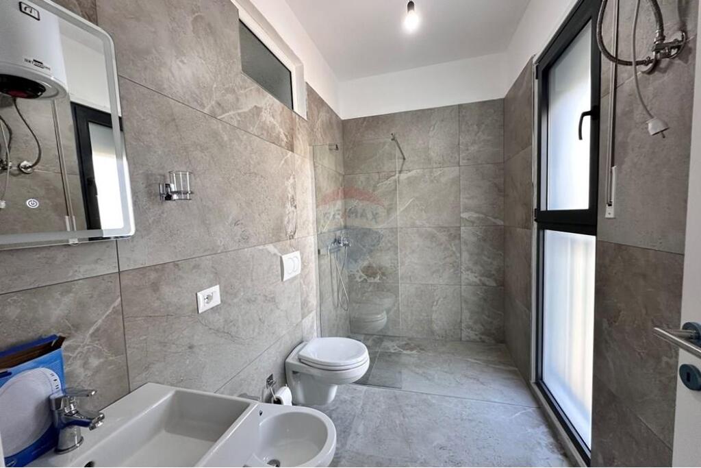2+1+2 Apartment + Parking for rent