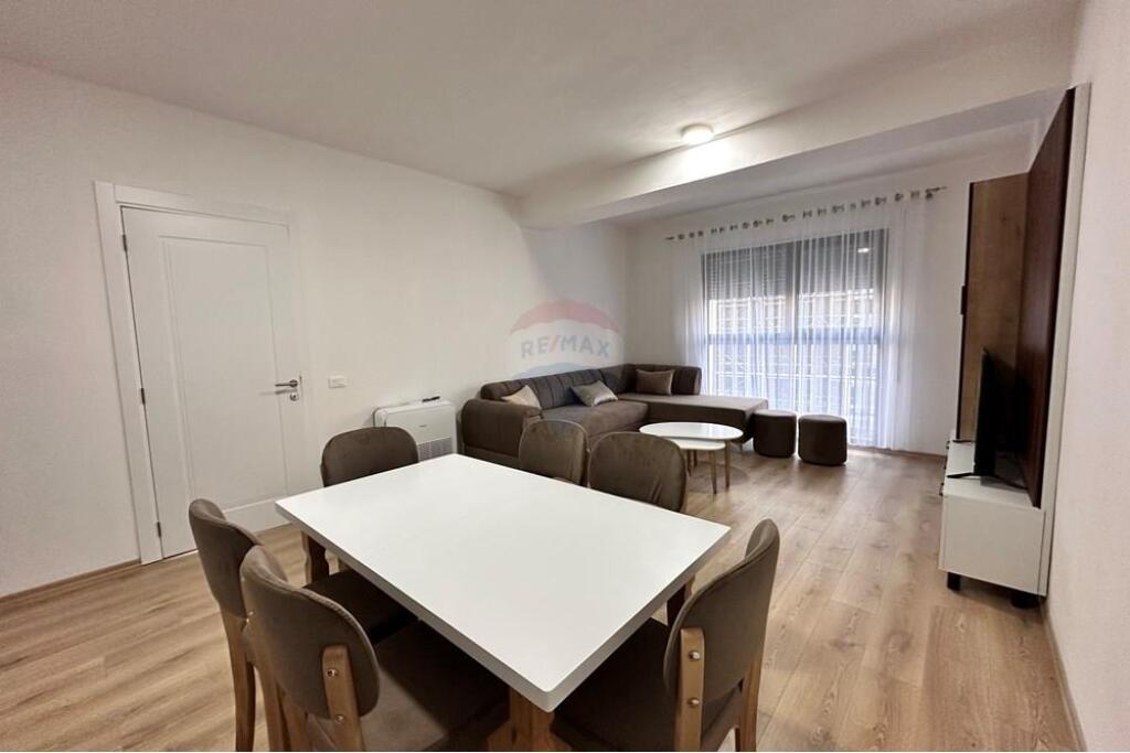 2+1+2 Apartment + Parking for rent