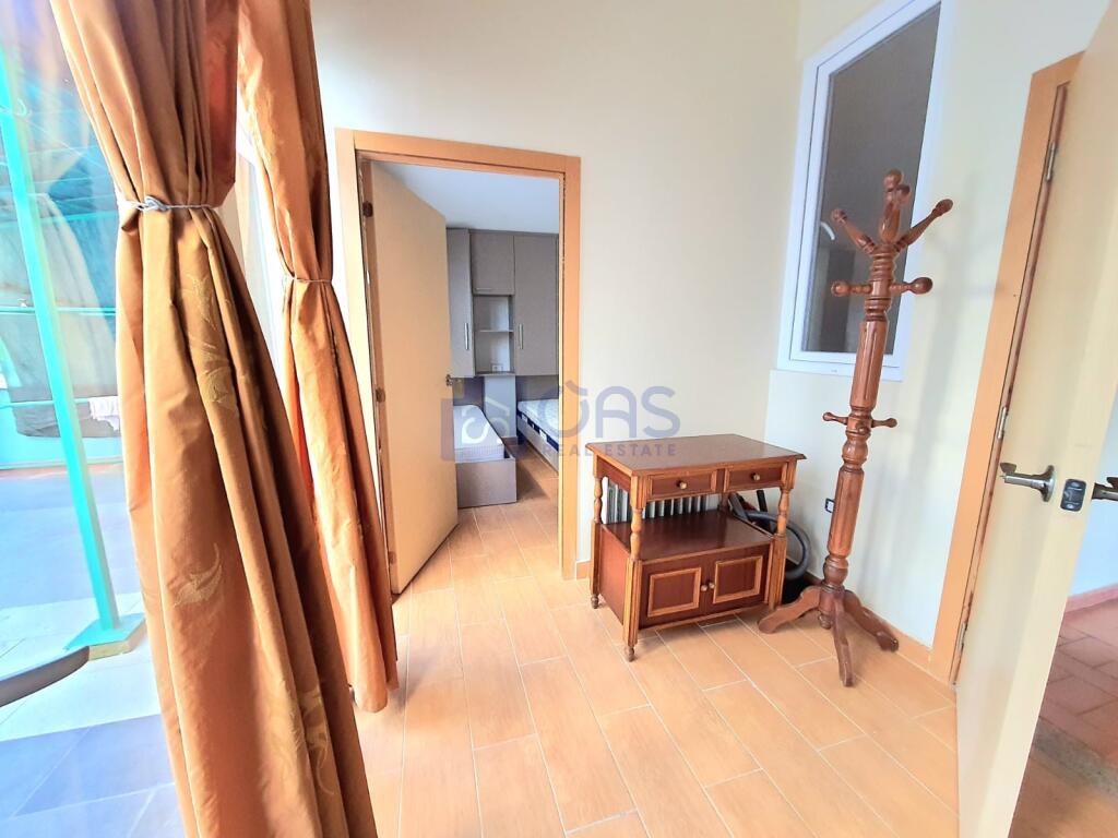 A 2+1 apartment is for rent in Myslym Shyr650.