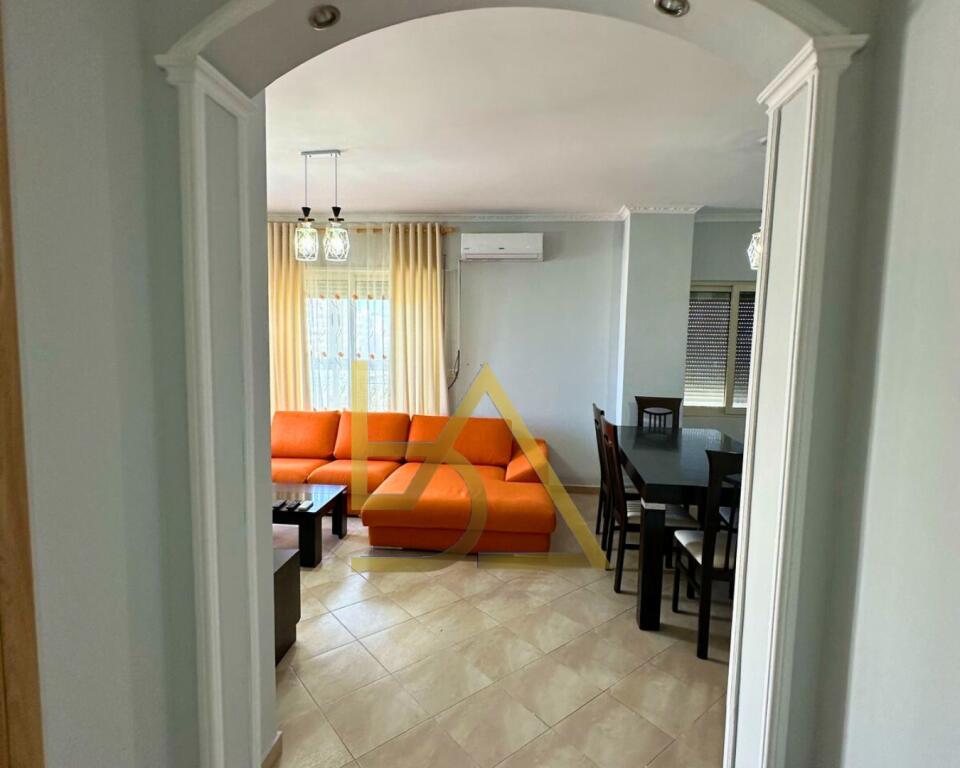 For sale: 2+1 apartment near Hotel Adriatik, Durrës.