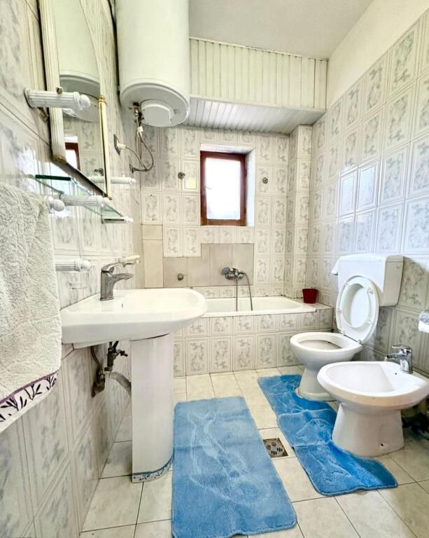 House for Rent 2+1 Near the Former Bus Park (ID BV22428) Tirana