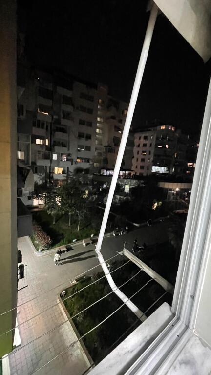 Jepet apartament 1+1 tek Kika 1 , komuna e parisit 