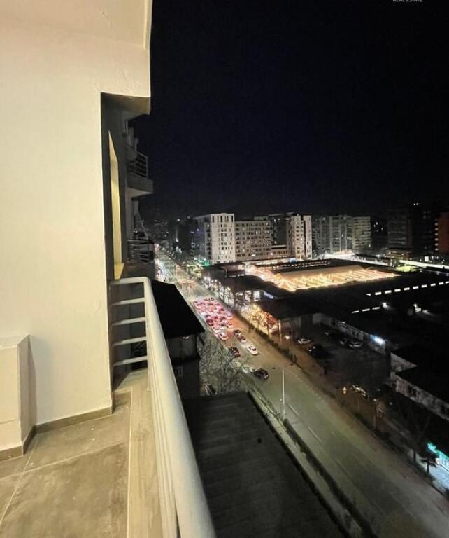 Vendesi Appartamento 2+1 – Via Kavajës, Tirana