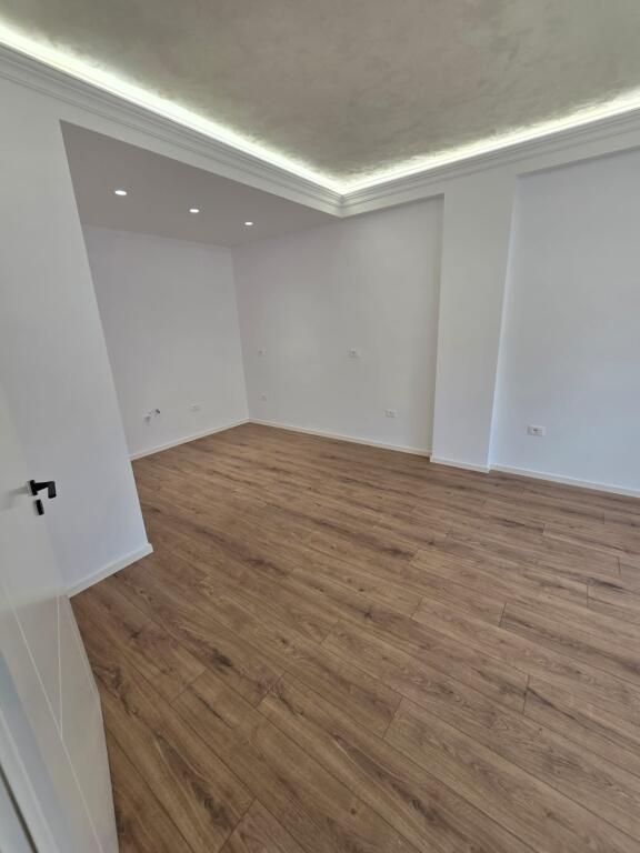 🏢 Kavaja Street, near Condor Center, a 2+1+2 apartment is for sale for €210,000 🏢