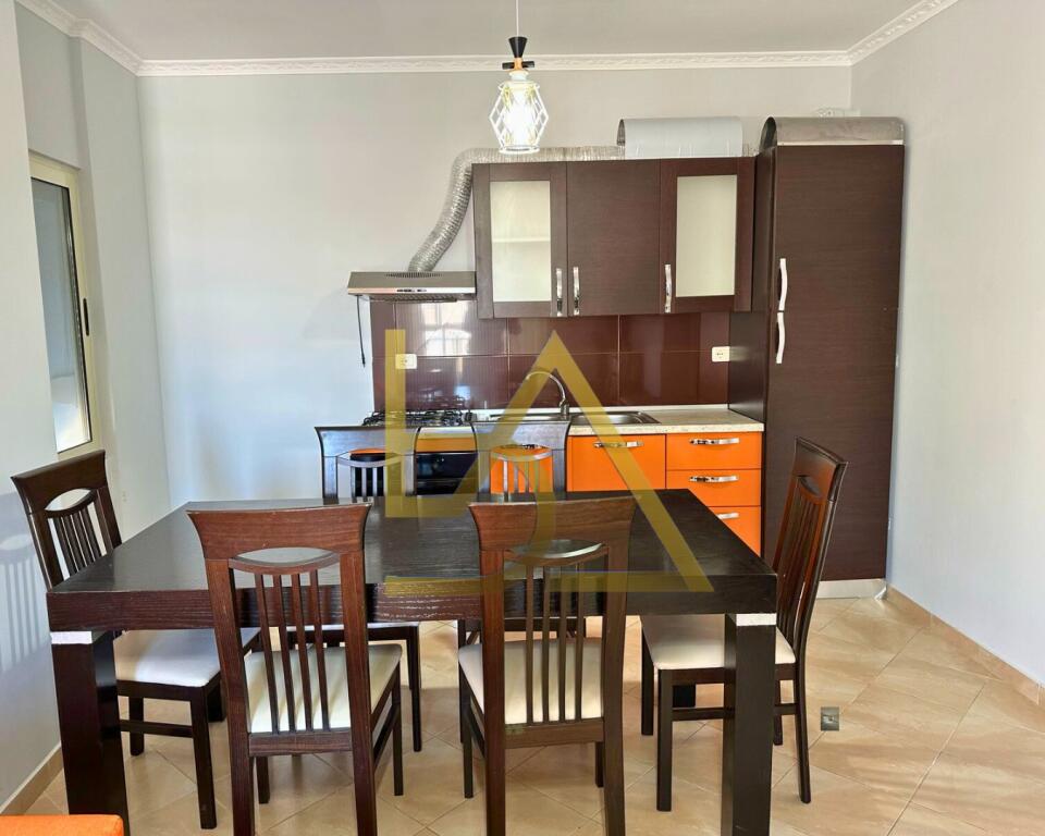 For sale: 2+1 apartment near Hotel Adriatik, Durrës.
