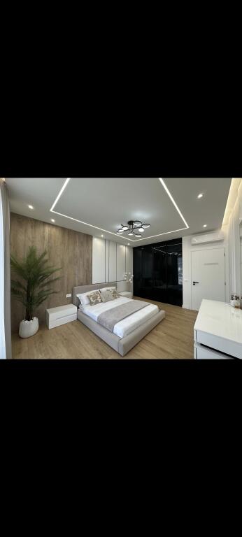 Shitet Apartament 3+1+2. 156 M2. 📍 Kompleksi Erli. Okazion 