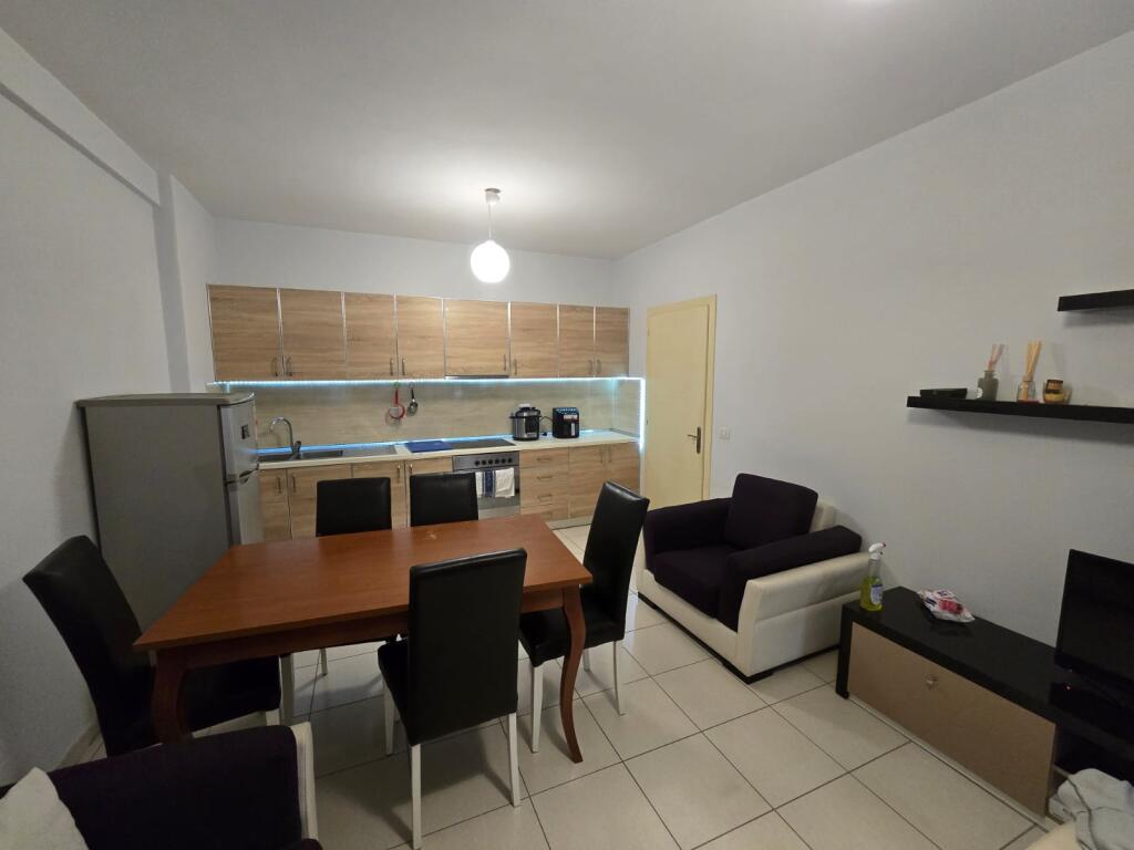 Appartamento in affitto 1+1 ad Astir (ID B2101098) Tirana.