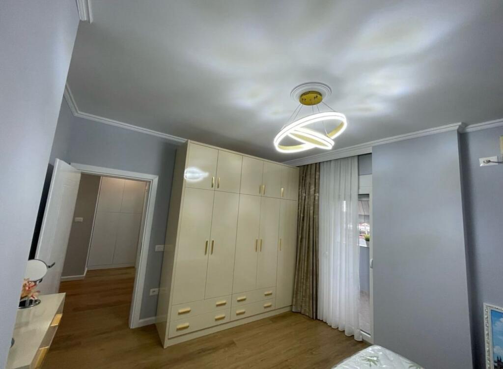 Apartment 2+1+2 for rent, Zogu i Zi near Ring Center 800 euros.