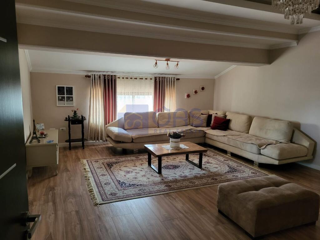 A 2+1 apartment is for rent in Selvia.