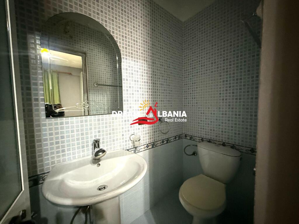 Apartament/Zyre 2+1+2 me qera ne Bllok tek Garda (ID 42215206)