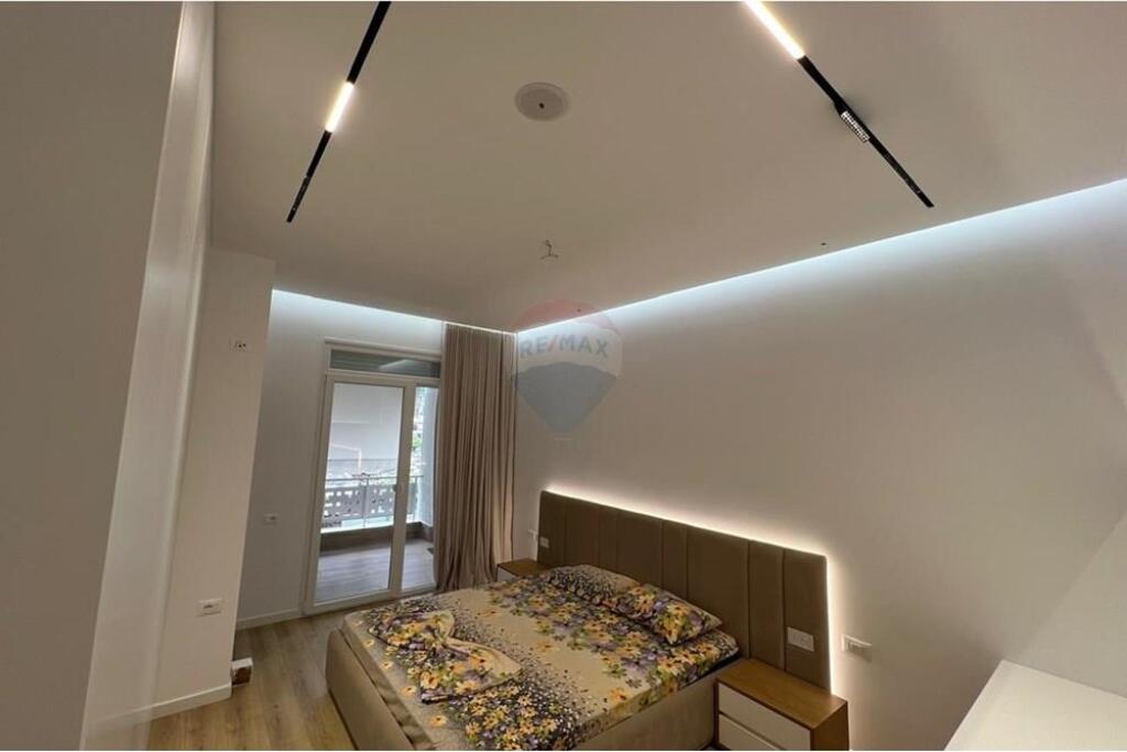 Super apartament 2+1 per qira tek Kopshti Botanik!