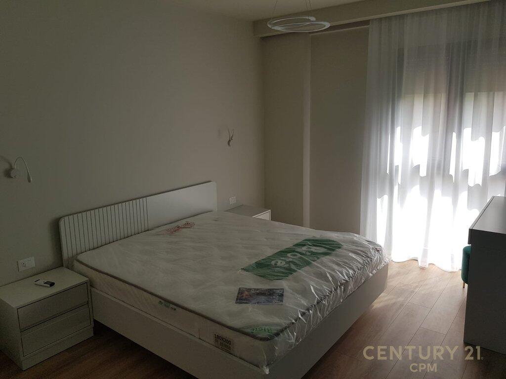2+1+2 apartment with parking space for rent at Kodra e Diellit.