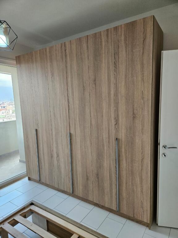 Jepet me qera apartament 1+1 perball Amerikan 3