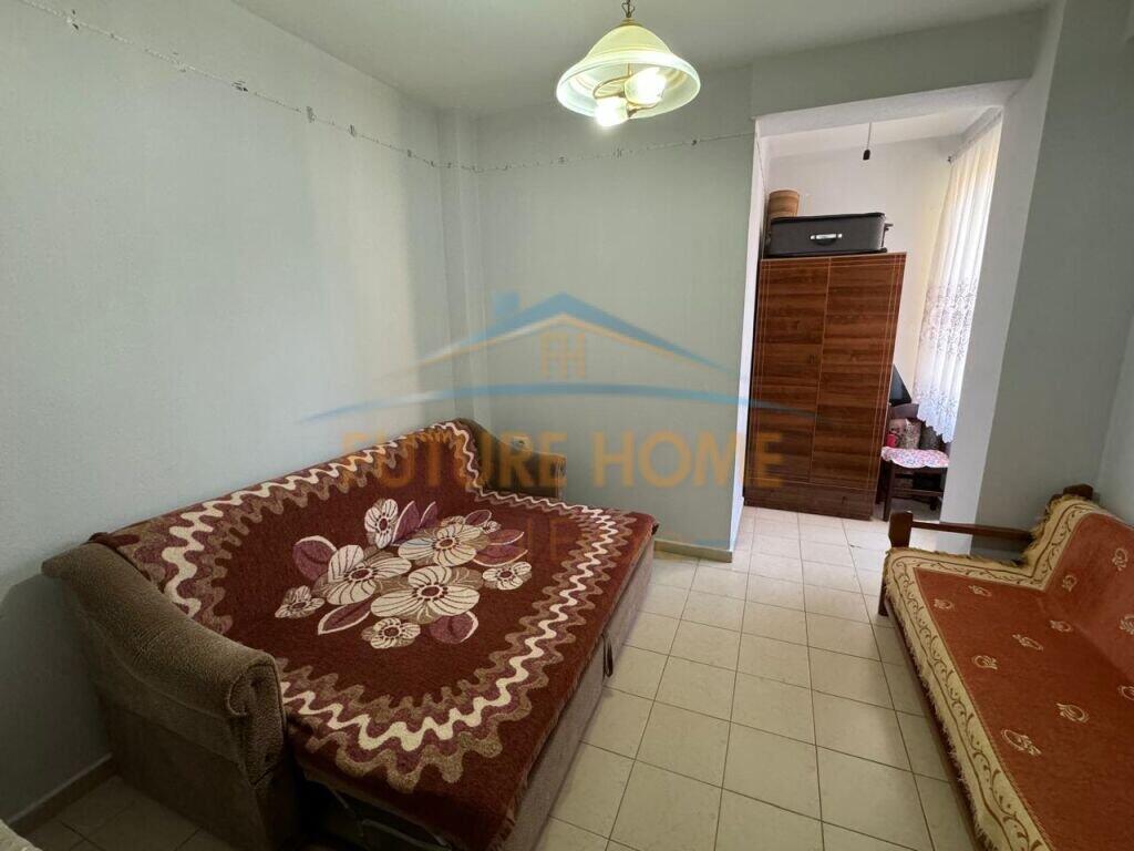 Affitto, Appartamento 2+1, Quartiere 16, Korçë (KO52857)