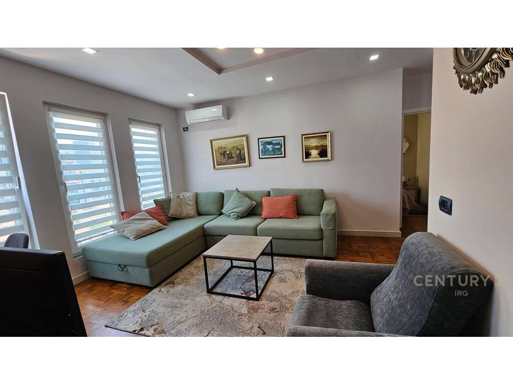 Apartment 2+1 for sale on Kavaja Street.
