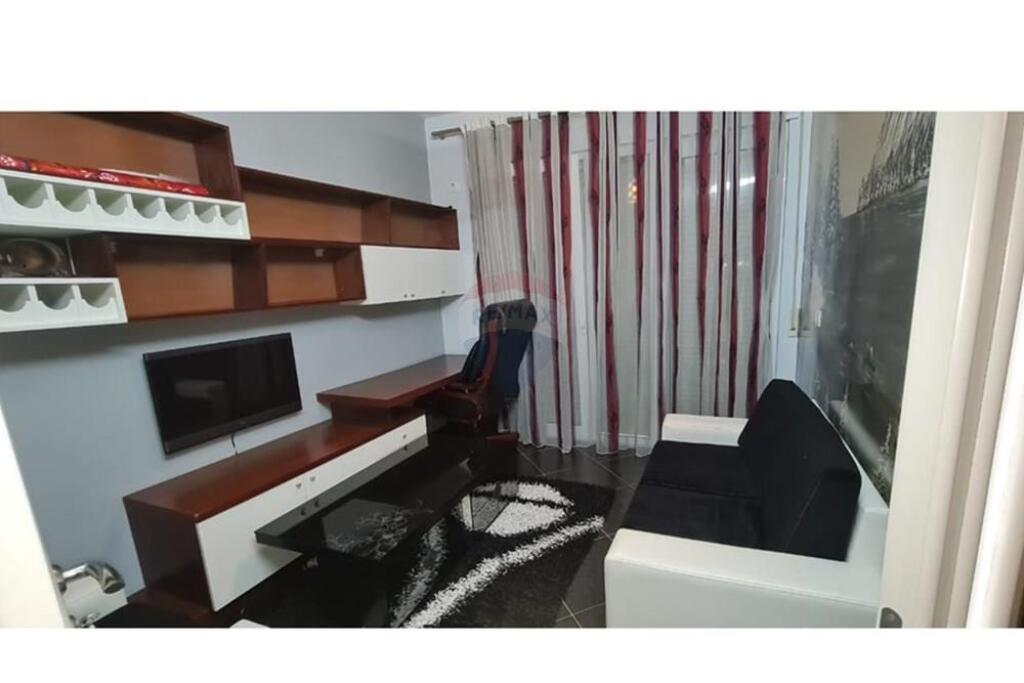 A 3+1 apartment is for rent at Bulev. Zogu I.