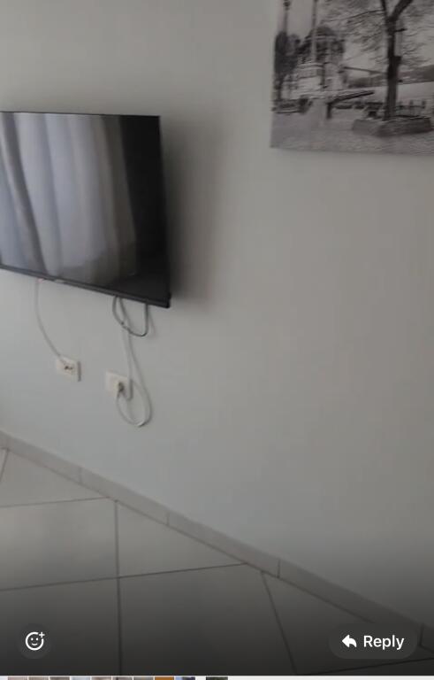 1+1, furnished, at Golden Park, 400 euros.