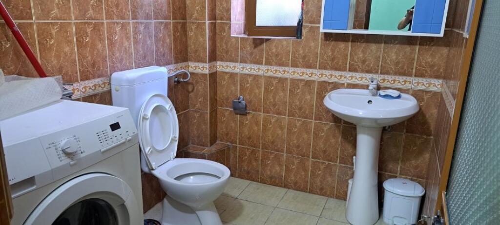 A 1+1 apartment is available for rent near the Ballet School.