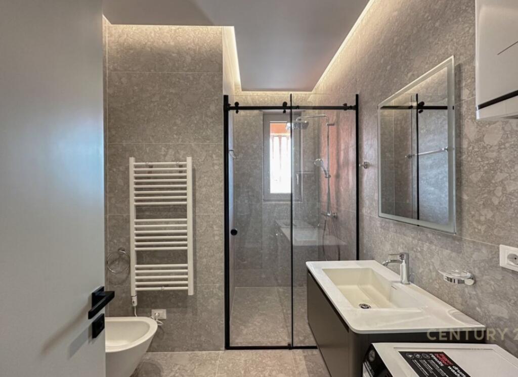 ✨ 2+1 APARTMENT FOR RENT – ZOGU I ZI, “FOLEJA E GJELBËR” COMPLEX
