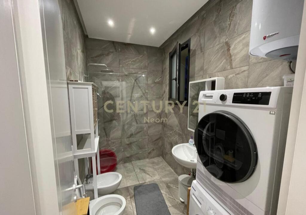 ✨ 2+1+2 APARTMENT WITH PARKING SPACE FOR RENT – KOSOVARËVE STREET