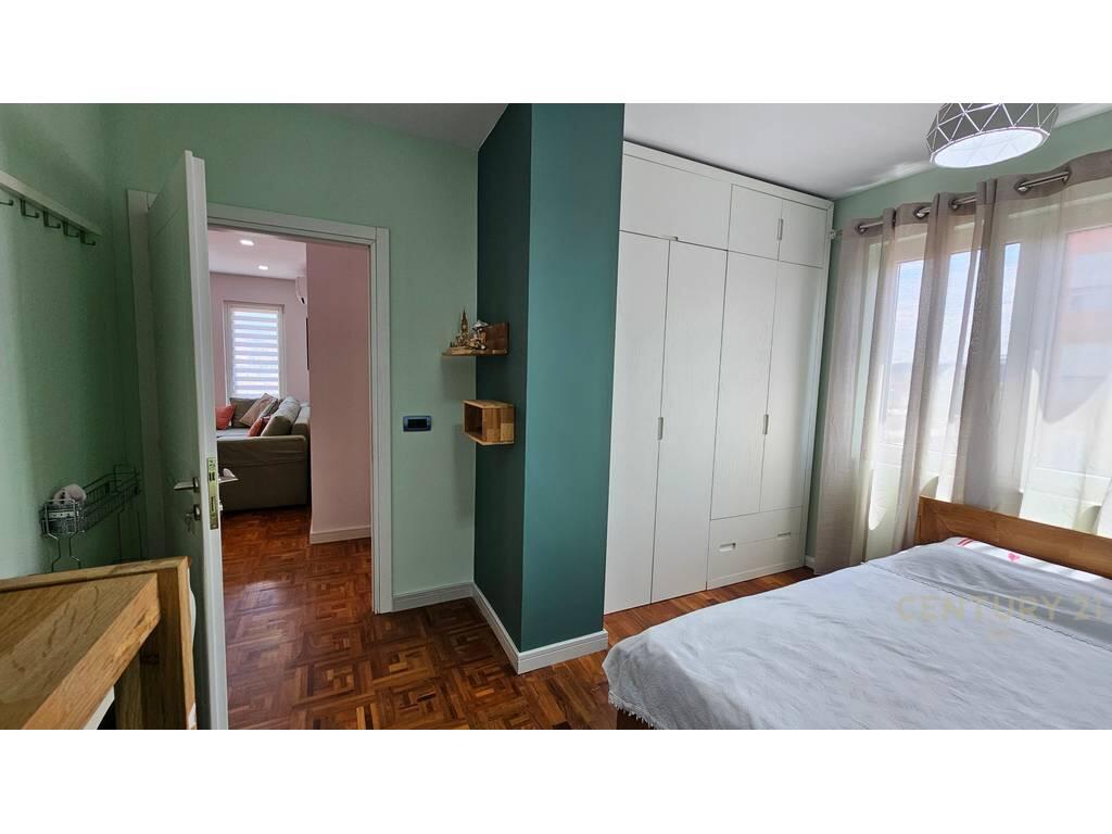 Apartment 2+1 for sale on Kavaja Street.
