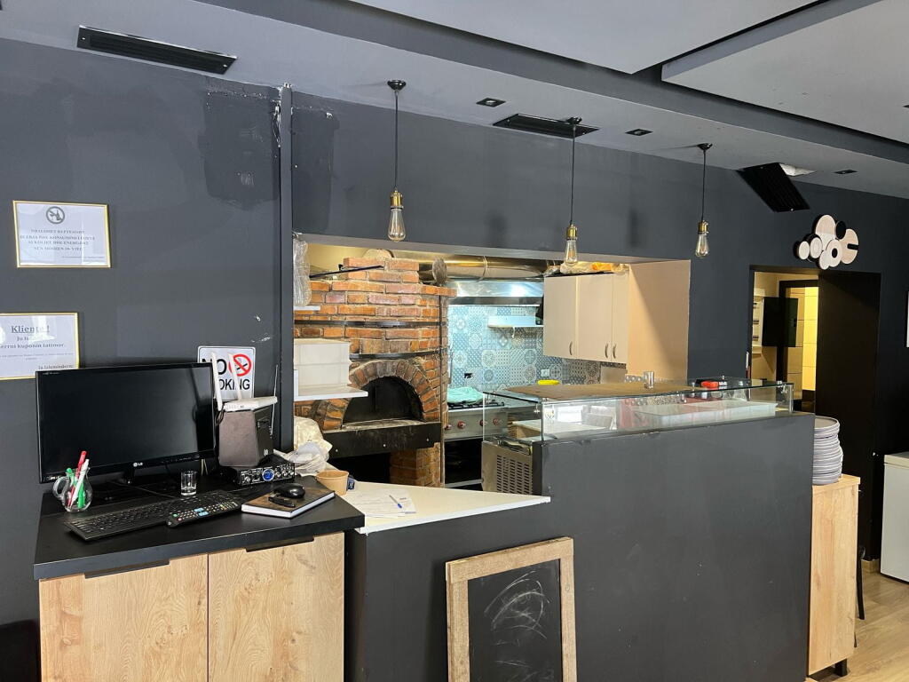 Shitet Biznes Piceri\Restorant tek Rruga E Elbasanit (ID BSHB154) Tirane