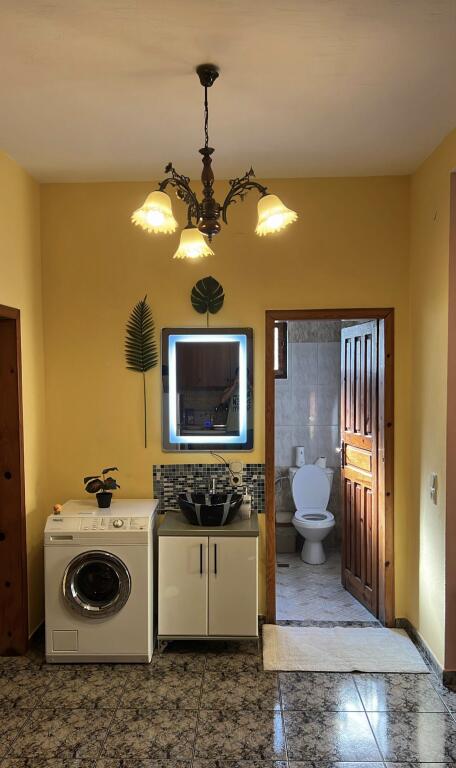 Jepet hyrje 3+1+2 vende parkimi tek inxhinjeria e ndertimit