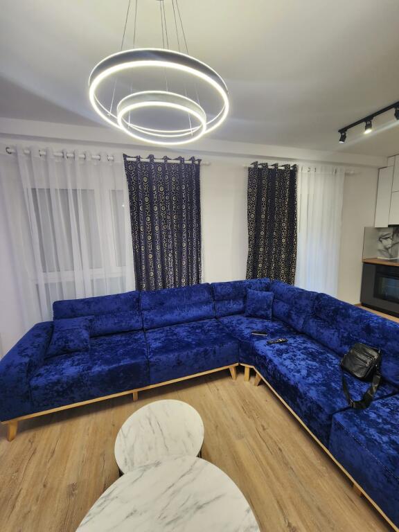 Jepet Apartament 2+1+2 me Qera Tek Stadiumi Air Albania